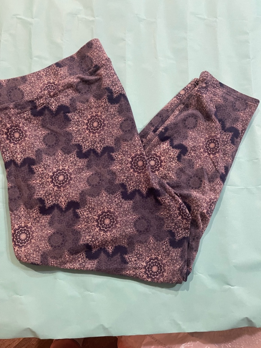 Torrid - Blue Floral Medallion Leggings